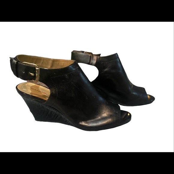 Bandolino Shoes - 🌟 Black wedge buckle ankle strap